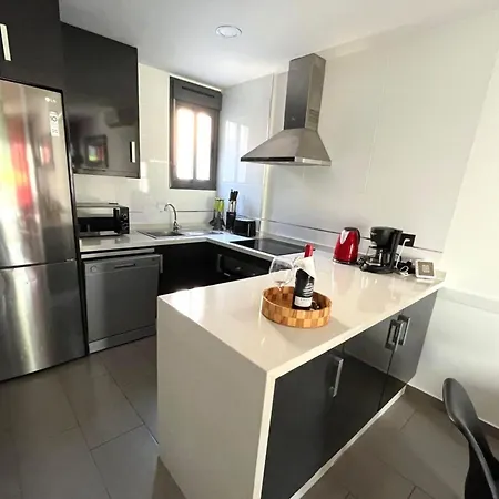 Punta Prima & Oasis דירה *