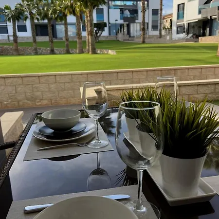 Punta Prima & Oasis דירה *